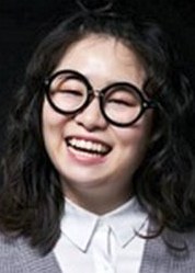 申妍美 Yeon-mi Shin
